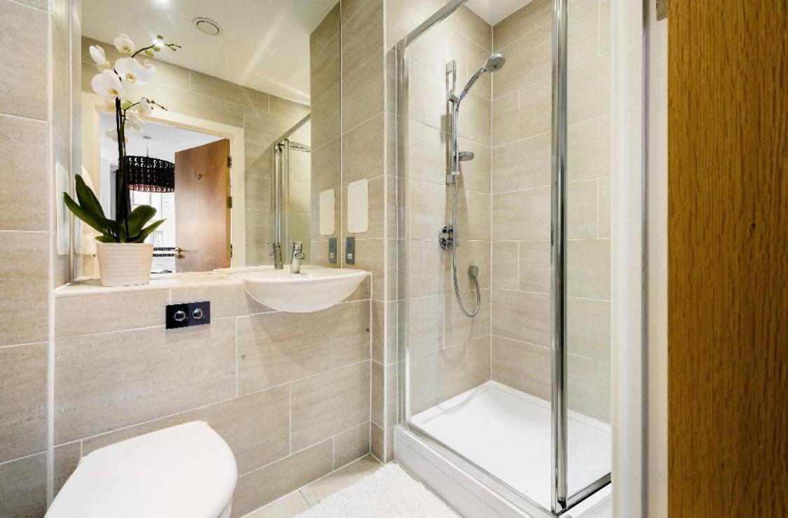 Lovely 2 Bed Apartment 15Mins From Bond St Londyn Zewnętrze zdjęcie